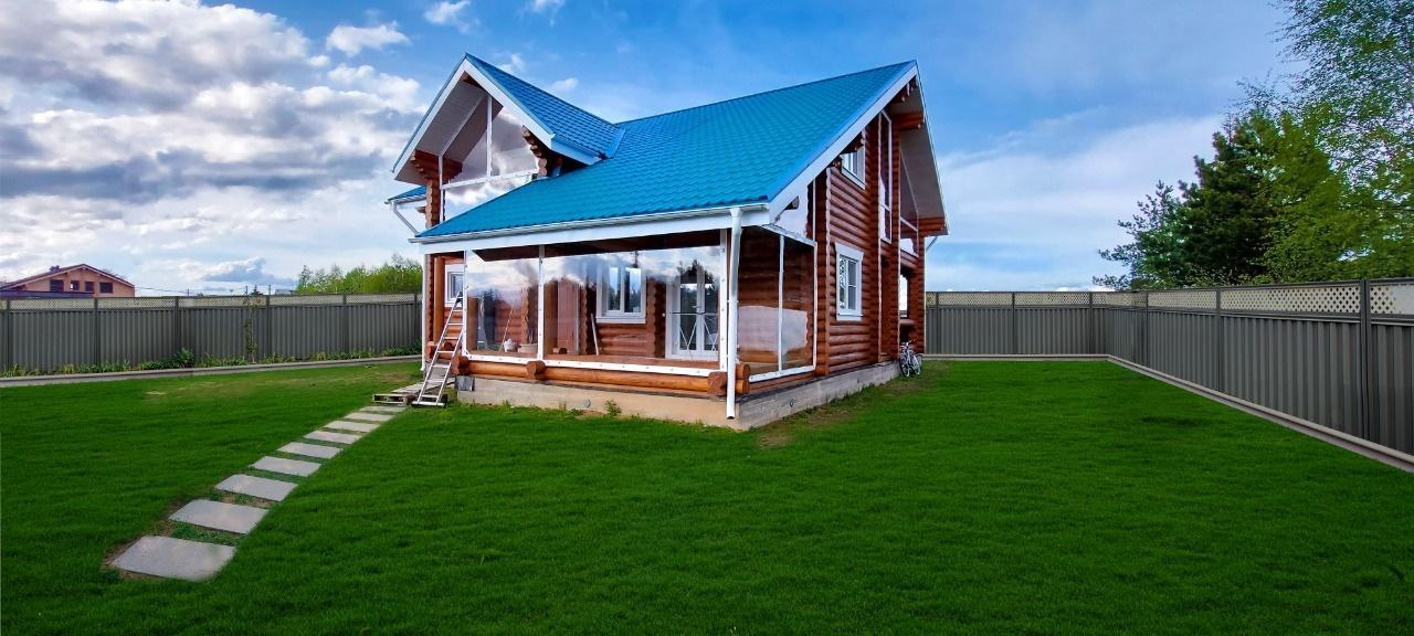 Мягкие окна на веранде загородного дома в городе Щекино